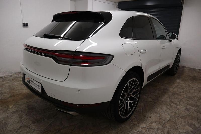 Gebraucht Porsche Macan 245 PS (180 kW) 2021 Pure white SUV