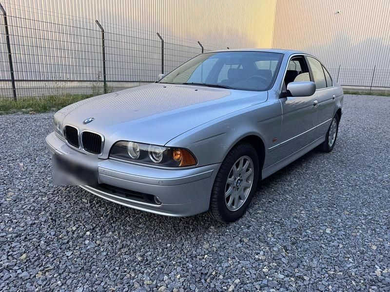 Gebraucht BMW 520 170 PS (125 kW) 2001 Silber Limousine
