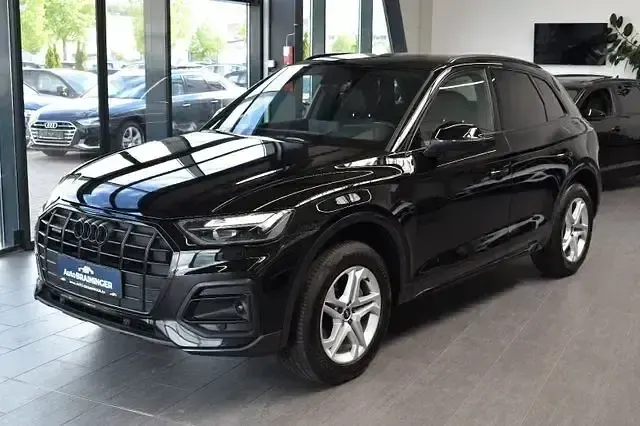 Używany Audi Q5 Advanced 204 KM (150 kW) 2022 Czarny SUV