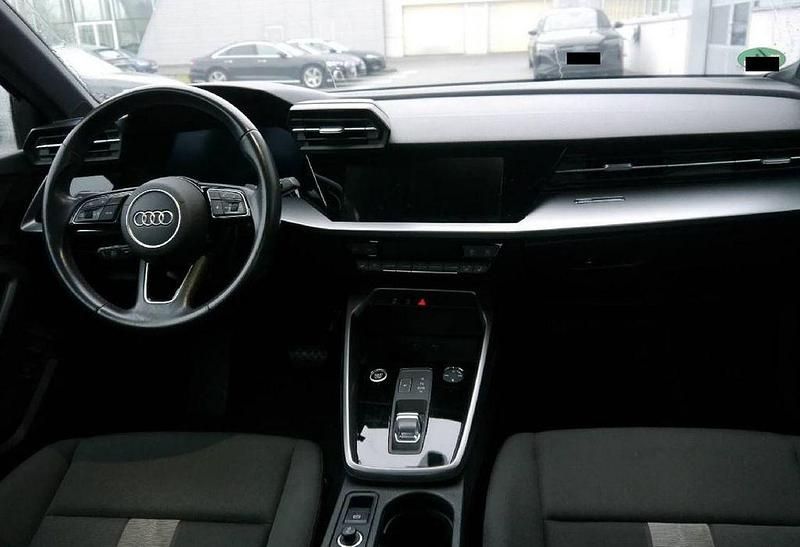 Gebraucht Audi A3 Advanced 110 PS (80 kW) 2021 Navarrablau metallic Limousine
