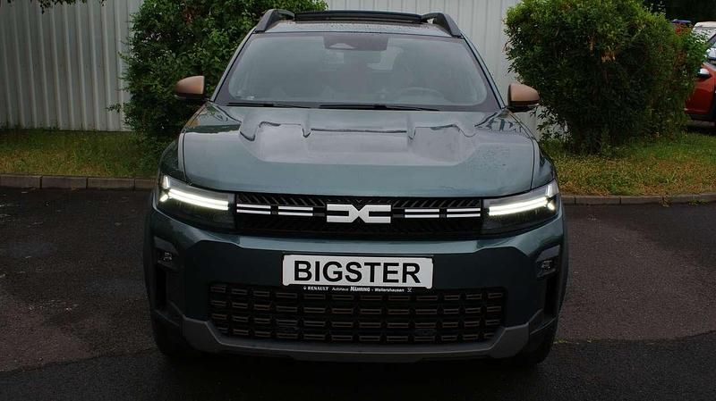 Neu Dacia Bigster 140 PS (102 kW) 2025 Zeder grün metallic SUV