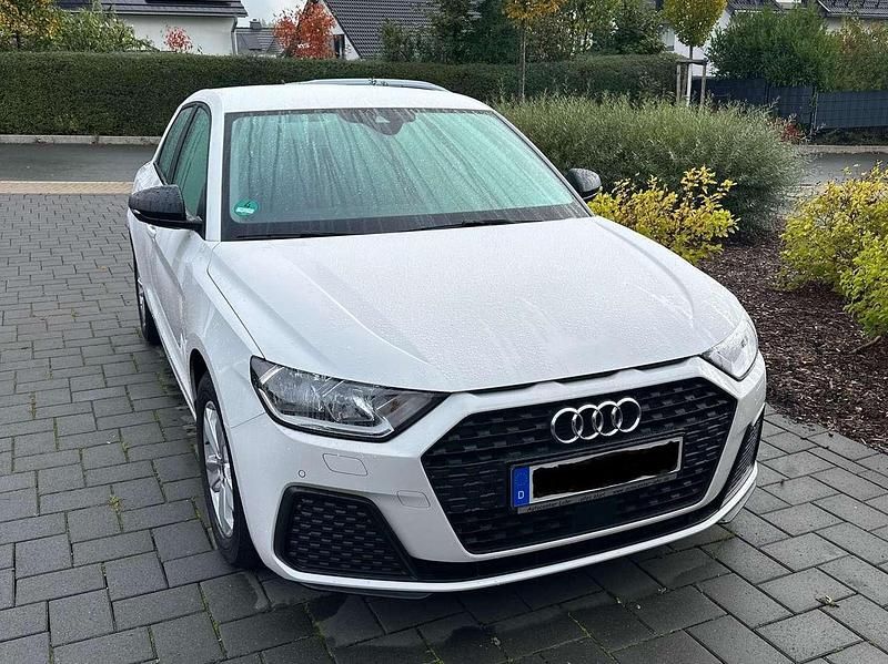 Weiß Gebraucht 2021 Audi A1 Kleinwagen | 21.000 € (Fairer Preis) - Bild 1/4