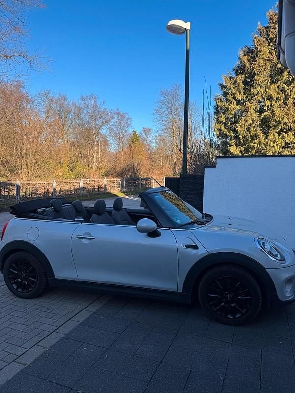 Gebraucht Mini One Cabriolet 102 PS (75 kW) 2019 Grau Cabrio