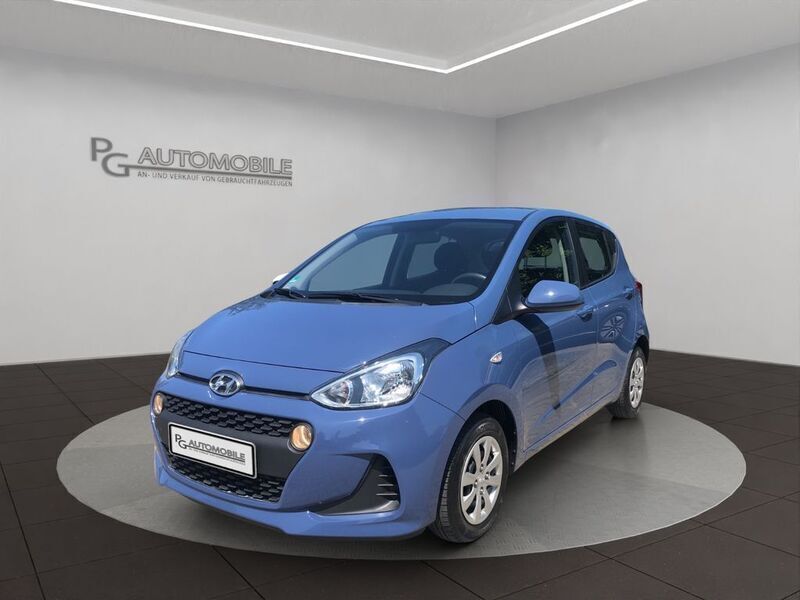 Blau Gebraucht 2018 Hyundai i10 Classic Kleinwagen | 7.990 € (Fairer Preis) - Bild 1/4