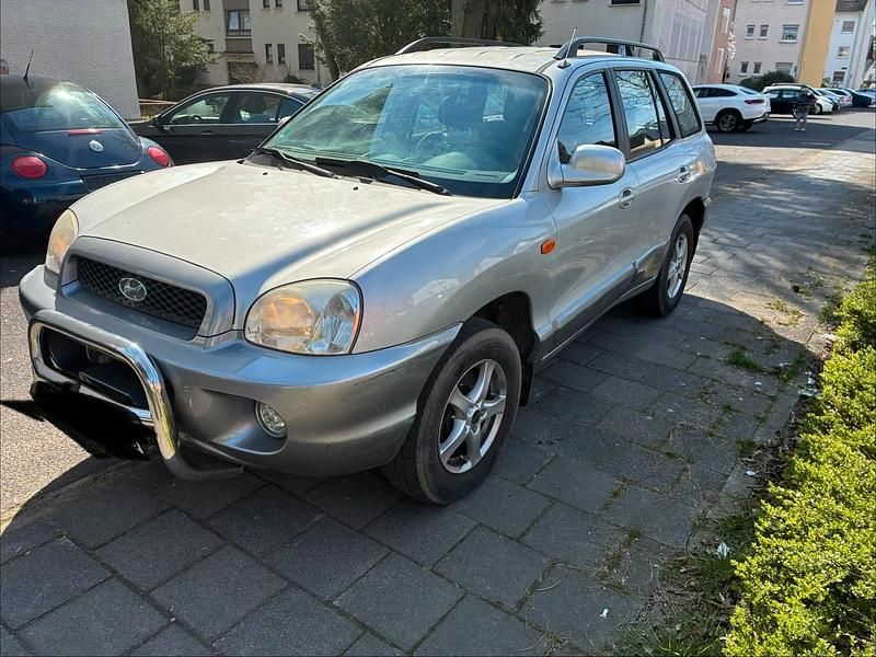 Gebraucht Hyundai Santa Fe 145 PS (106 kW) 2002 Silber SUV