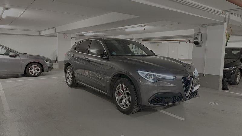 Gebraucht Alfa Romeo Stelvio 280 PS (205 kW) 2018 Grau SUV