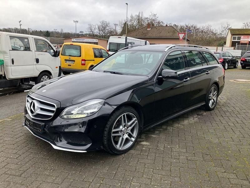 Gebraucht Mercedes E200 AMG line 184 PS (135 kW) 2016 Schwarz Kombi
