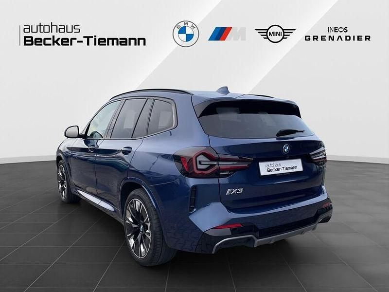Gebraucht BMW iX3 Impressive 210 kW (286 PS) 2022 Phytonicblau SUV