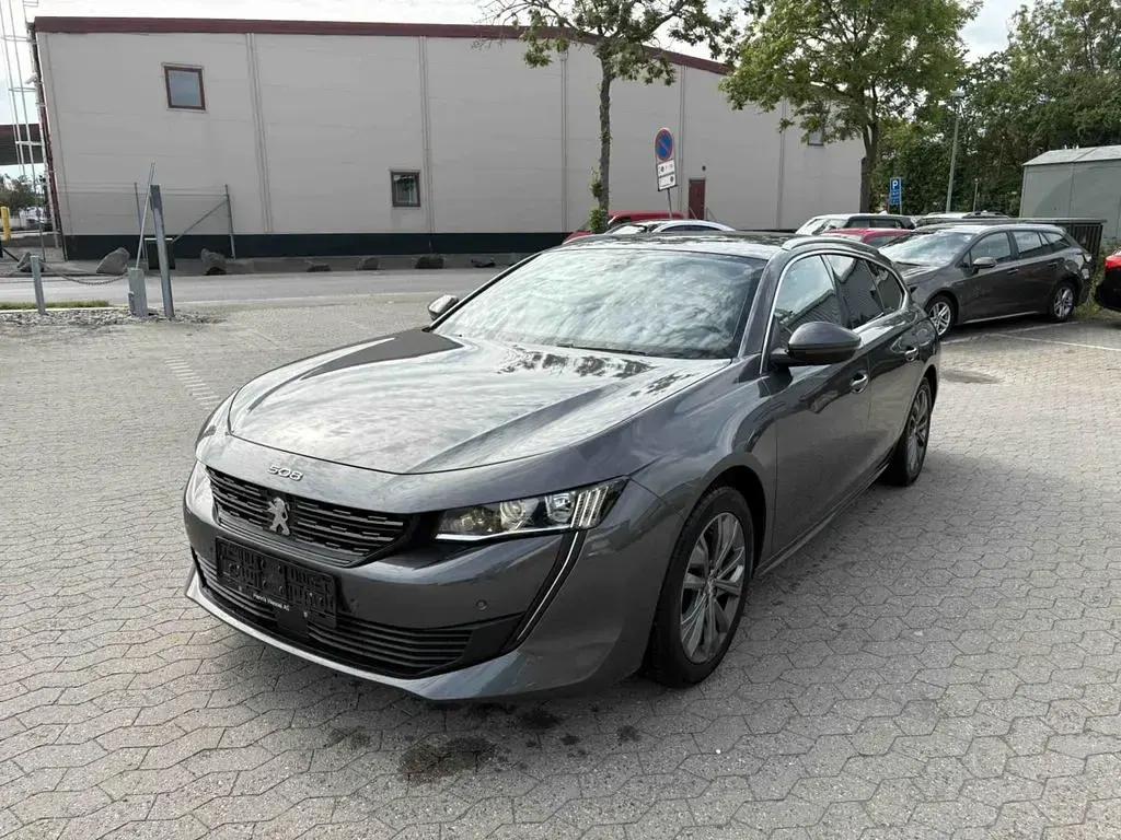 Gebraucht Peugeot 508 SW Allure 131 PS (96 kW) 2019 Grau Kombi