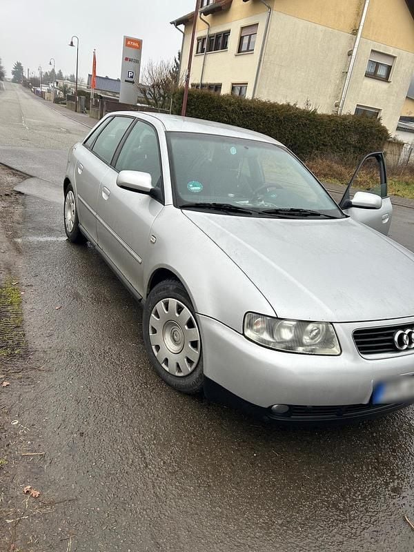Gebraucht Audi A3 102 PS (75 kW) 2001 Silber Kleinwagen