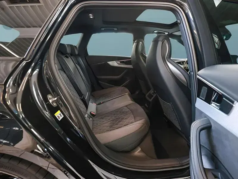 Gebraucht Audi RS4 450 PS (330 kW) 2022 Schwarz Kombi