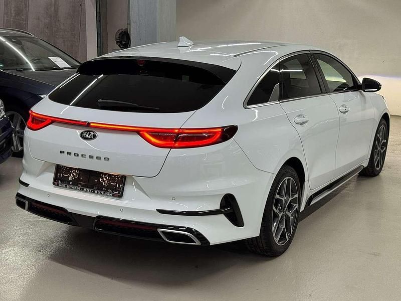 Gebraucht Kia ProCeed GT-Line 140 PS (102 kW) 2019 Weiß Kleinwagen