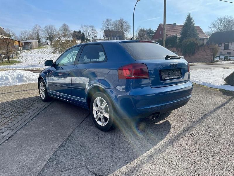 Gebraucht Audi A3 Sport 105 PS (77 kW) 2009 Blau Kleinwagen