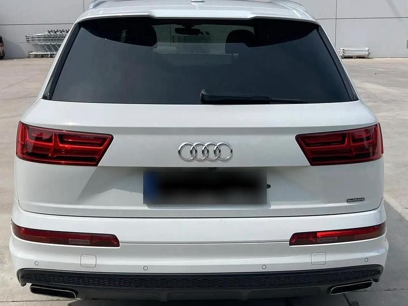 Używany Audi Q7 Comfort 272 KM (200 kW) 2016 Biały SUV