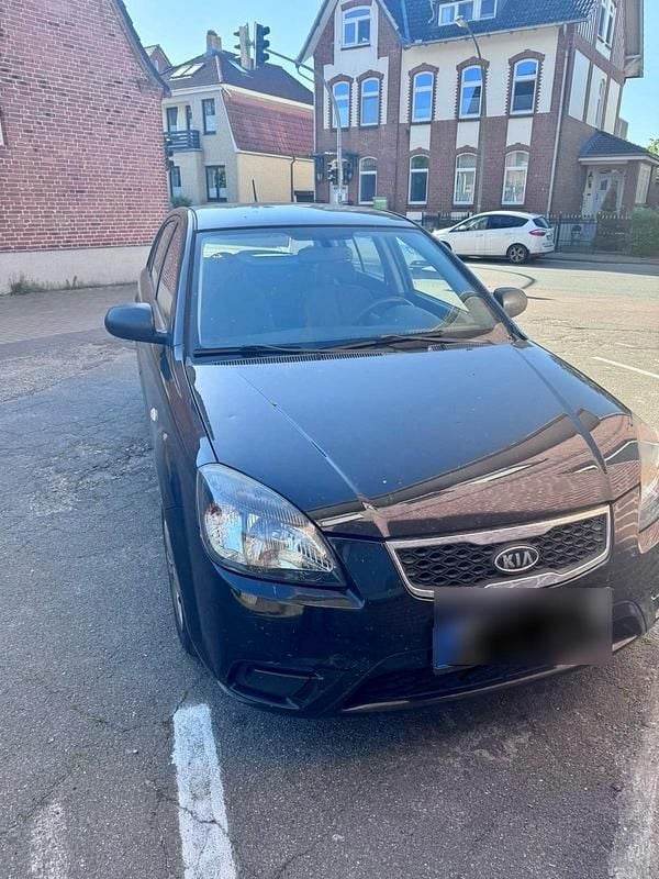 Gebraucht Kia Rio 97 PS (71 kW) 2009 Schwarz Kleinwagen