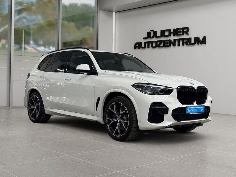 Weiß Gebraucht 2023 BMW X5 Sport Line SUV | 59.990 € (Superpreis) - Bild 1/4