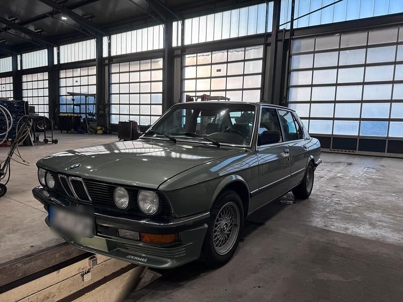Second-hand BMW 518 1984 Verde Berlinǎ