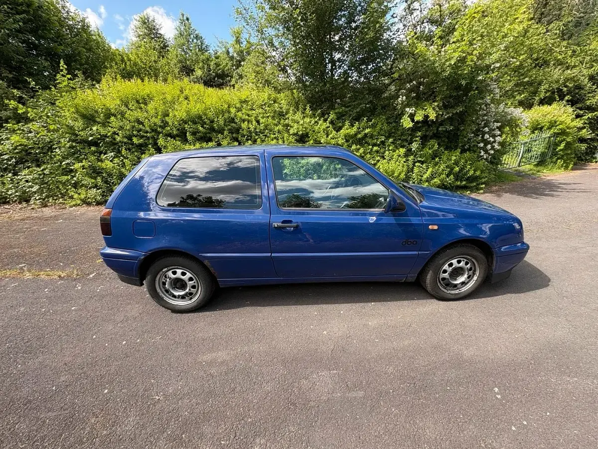 Gebraucht VW Golf III Edition 75 PS (55 kW) 1997 Blau Kleinwagen