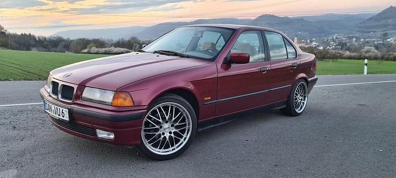 Rot Gebraucht 1996 BMW 320 Limousine | 6.500 € (Teuer) - Bild 1/4