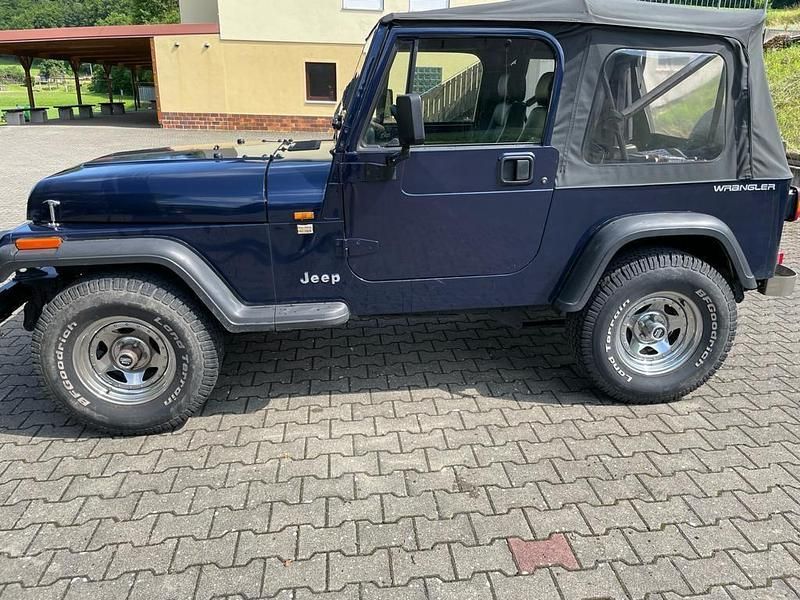 Gebraucht Jeep Wrangler 121 PS (88 kW) 1996 Blau SUV