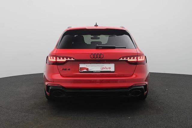 Gebraucht Audi RS4 Ambiente 450 PS (330 kW) 2024 Progressivrot metallic Kombi