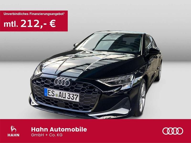 Brillantschwarz Gebraucht 2025 Audi A3 Advanced Plus Limousine | 28.890 € - Bild 1/3