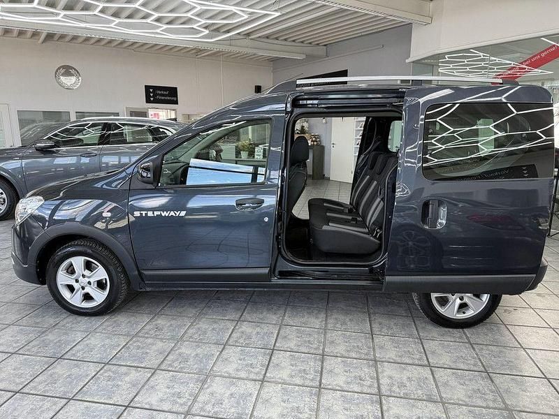 Gebraucht Dacia Dokker Stepway 116 PS (85 kW) 2019 Grau Van / Kleinbus
