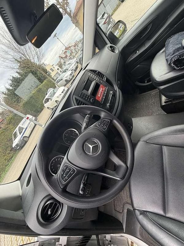 Gebraucht Mercedes Vito 190 PS (139 kW) 2018 Beige Van