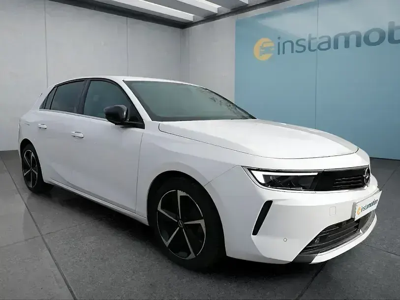Gebraucht Opel Astra 131 PS (96 kW) 2023 Weiß Kleinwagen