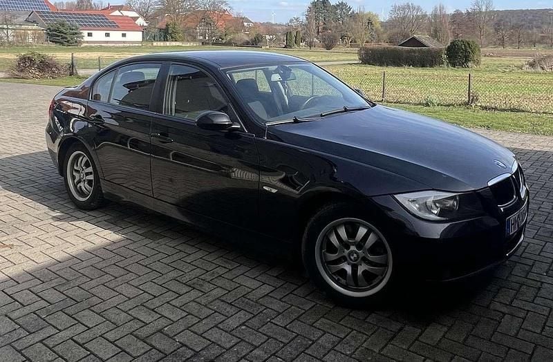 Gebraucht BMW 320 177 PS (130 kW) 2008 Limousine