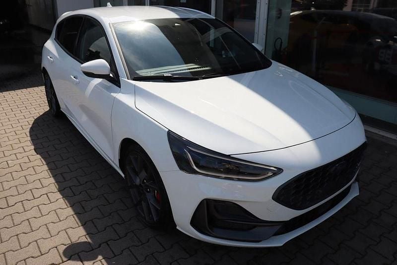 Nowe Ford Focus ST 280 KM (205 kW) 2026 Biały Sedan/Limuzyna