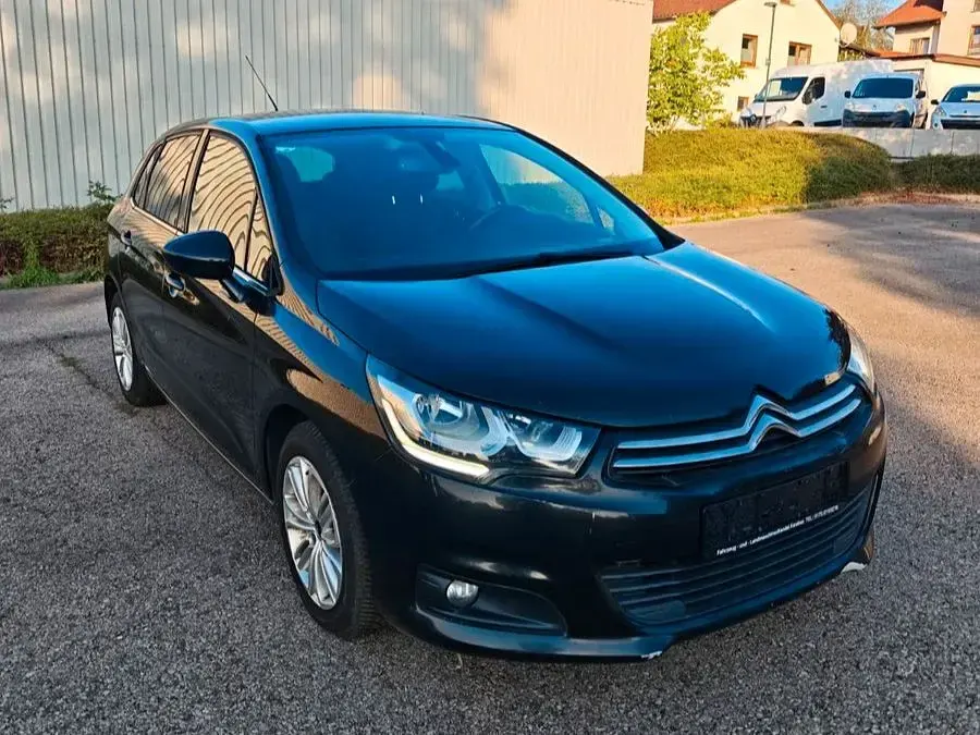 Gebraucht Citroën C4 Business Class 99 PS (72 kW) 2015 Schwarz Limousine