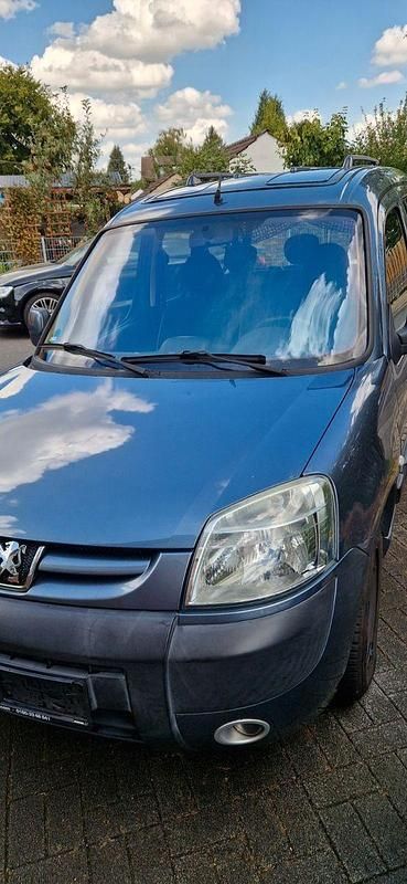 Grau Gebraucht 2005 Peugeot Partner Premium Van / Kleinbus | 1.750 € (Guter Preis) - Bild 1/4