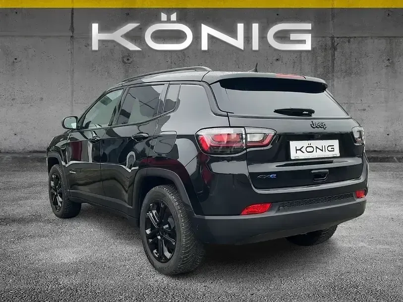 Gebraucht Jeep Compass Limited 239 PS (175 kW) 2022 Schwarz SUV