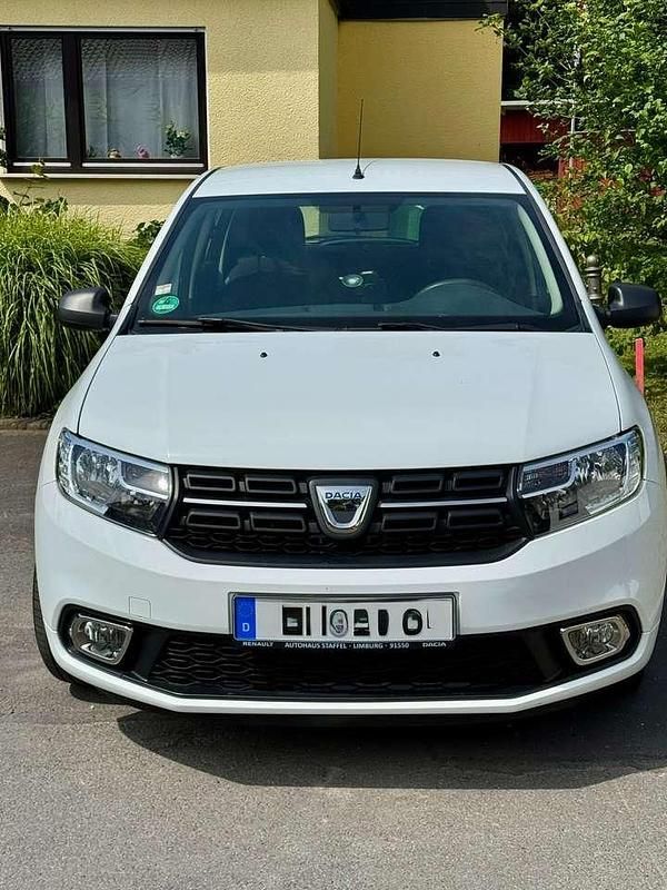 Weiß Gebraucht 2020 Dacia Sandero Deal Kleinwagen | 10.100 € (Superpreis) - Bild 1/4