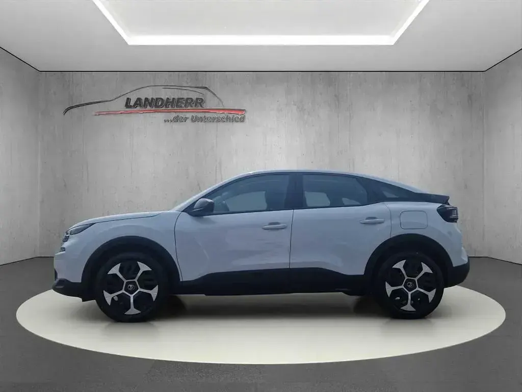 Nowe Citroën C4 131 KM (96 kW) 2025 Biały Sedan/Limuzyna