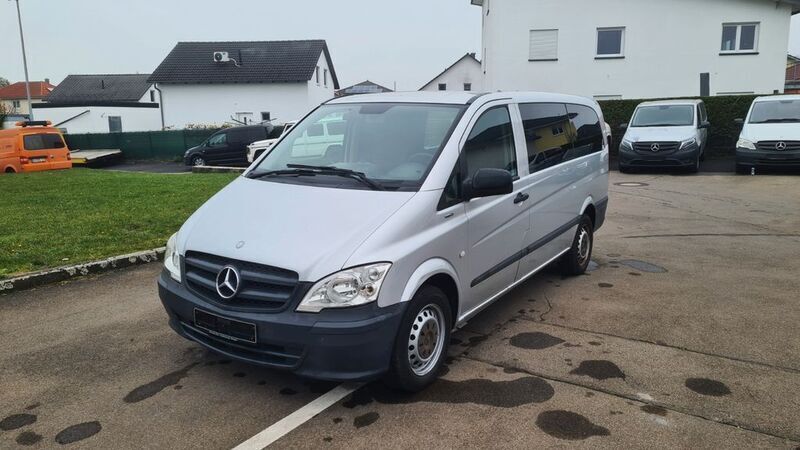 Silber Gebraucht 2012 Mercedes Vito Van / Kleinbus | 14.990 € (Teuer) - Bild 1/4