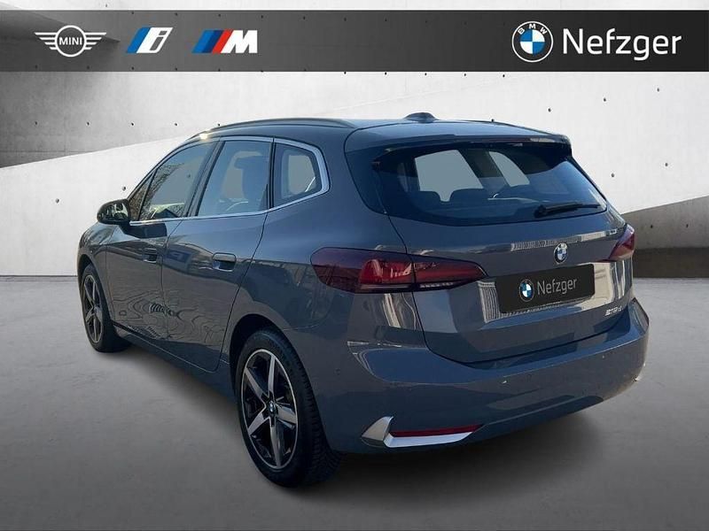 Gebraucht BMW 218 Active Tourer 150 PS (110 kW) 2023 Sparkling kupfergrau metallic Van / Kleinbus
