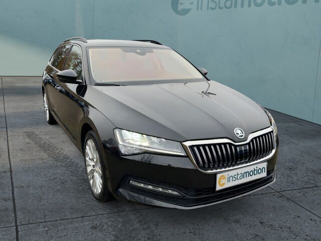 Schwarz Gebraucht 2024 Skoda Superb Van / Kleinbus | 34.640 € (Fairer Preis) - Bild 1/2