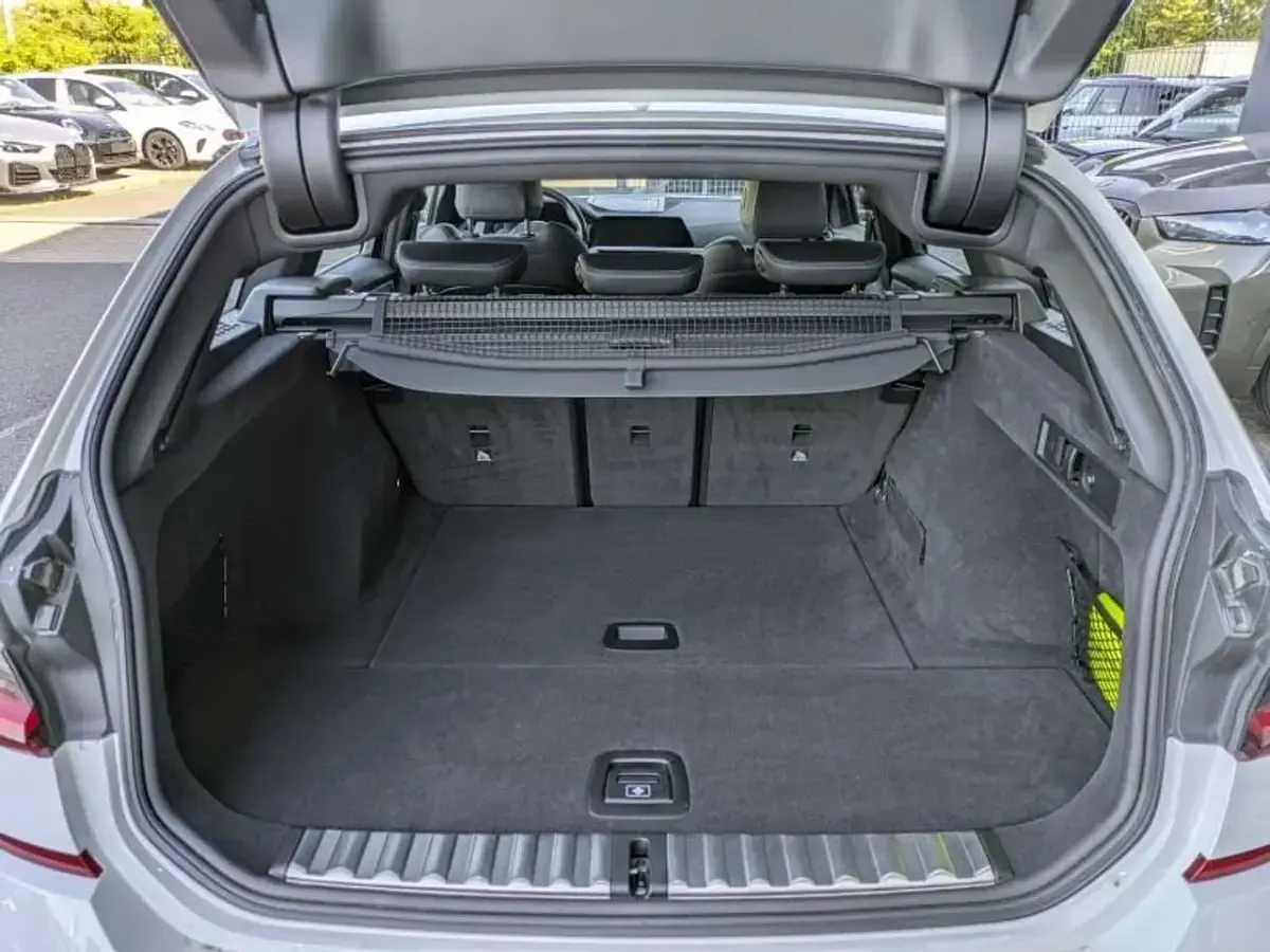 Gebraucht BMW 340 340 PS (250 kW) 2022 Alpinweiss uni Kombi