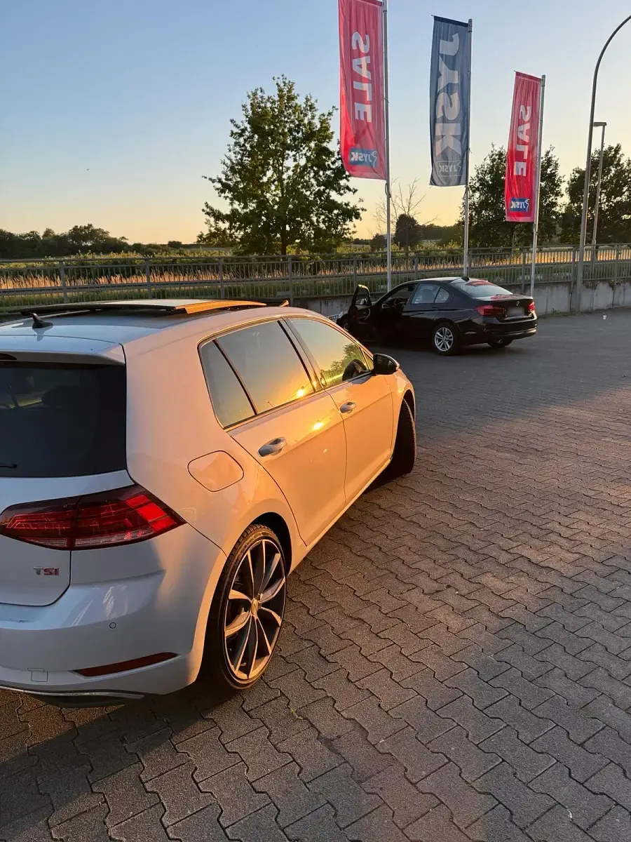 Gebraucht VW Golf VII Edition 150 PS (110 kW) 2017 Weiß Limousine