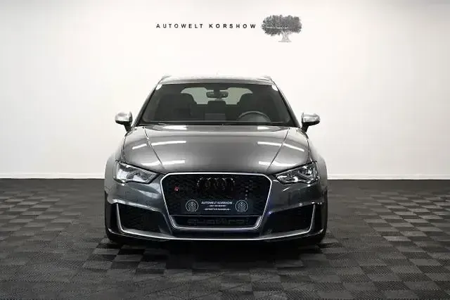 Gebraucht Audi RS3 Sport 367 PS (269 kW) 2015 Grau Limousine