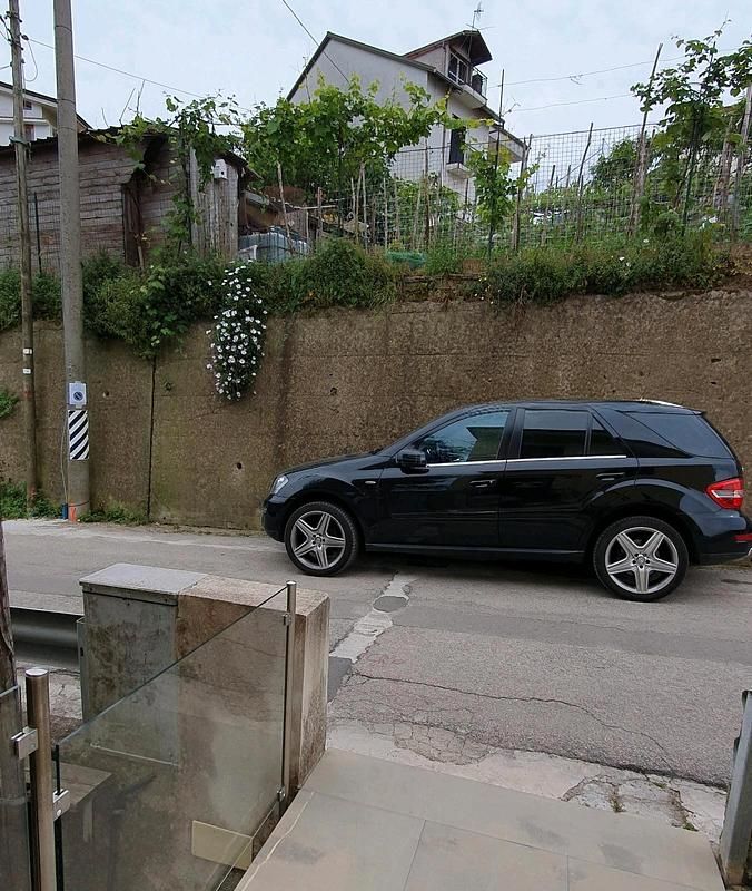 Gebraucht Mercedes ML350 231 PS (169 kW) 2011 Schwarz SUV