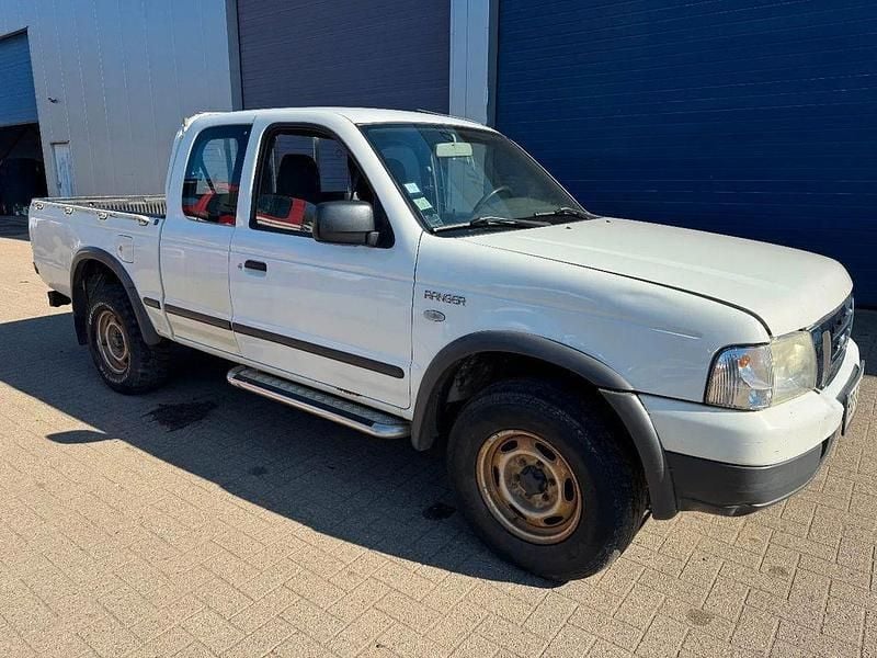 Weiß Gebraucht 2005 Ford Ranger Abholung | 5.869 € - Bild 1/4