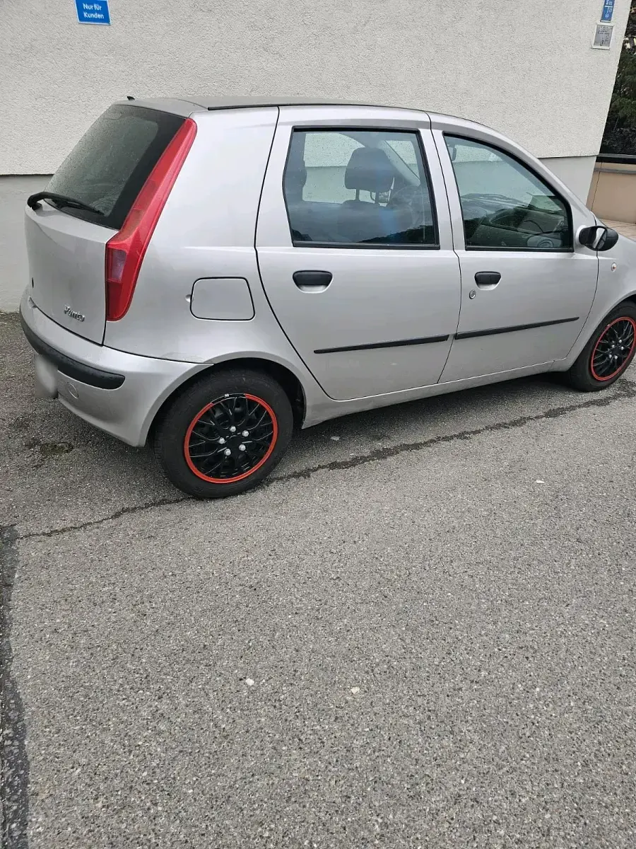 Gebraucht Fiat Punto 60 PS (44 kW) 2002 Silber Kleinwagen