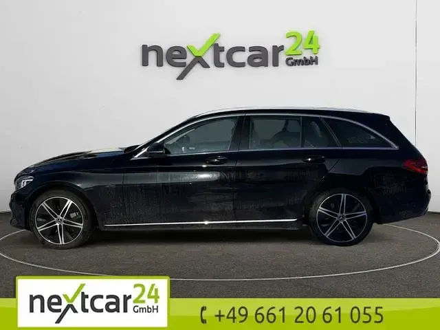 Gebraucht Mercedes C300e 194 PS (142 kW) 2020 Schwarz Kombi