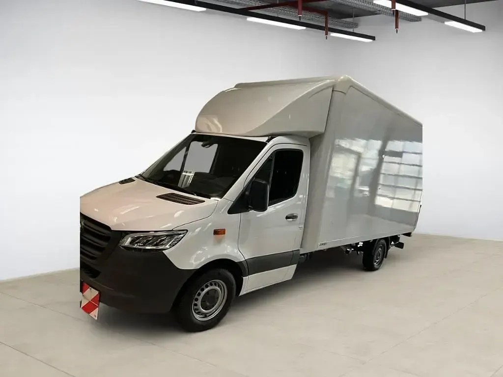 Gebraucht Mercedes Sprinter 170 PS (125 kW) 2025 Arktikweiß Van