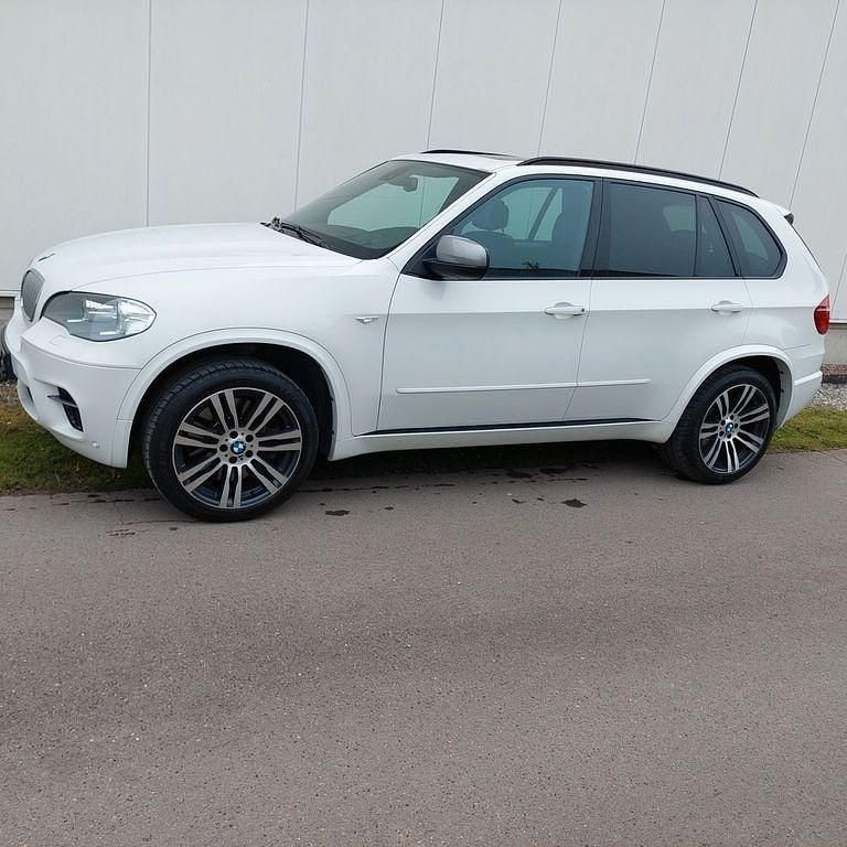 Gebraucht BMW X5 M50 Performance 381 PS (280 kW) 2013 Weiß SUV
