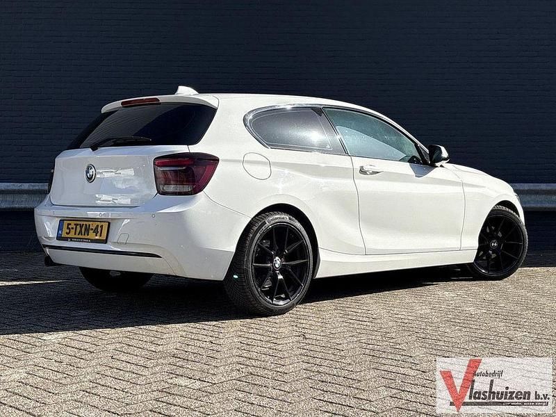 Gebraucht BMW 114 Performance 102 PS (75 kW) 2014 Weiß Kleinwagen