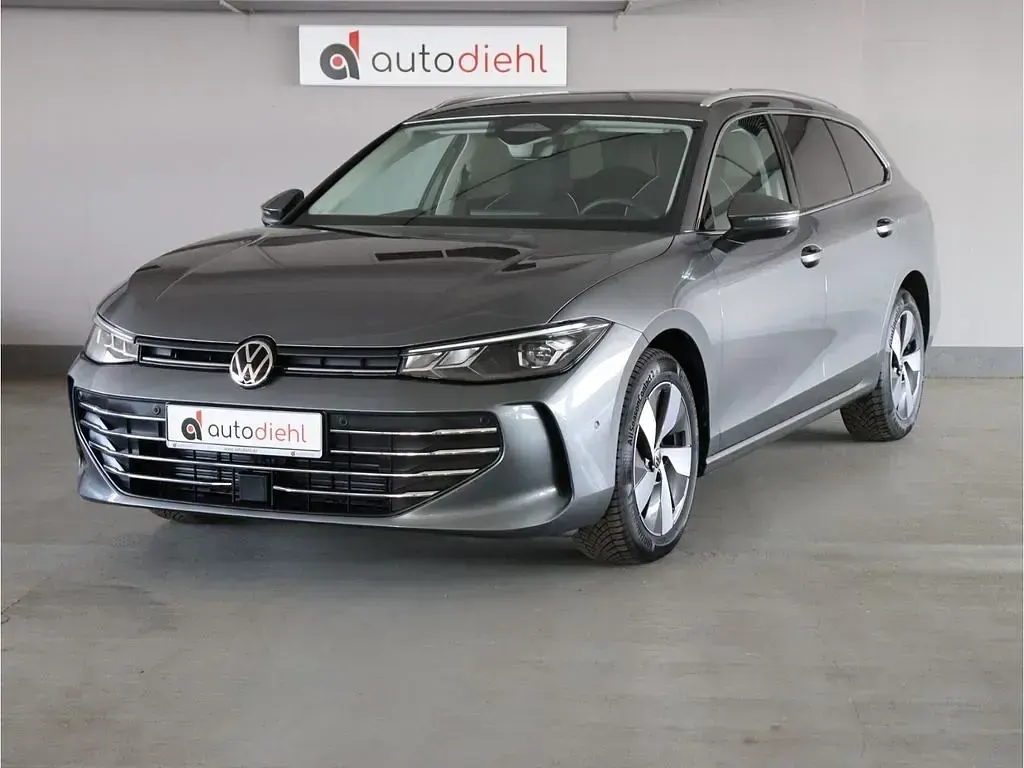 Gebraucht VW Passat Business 150 PS (110 kW) 2025 Grau Kombi